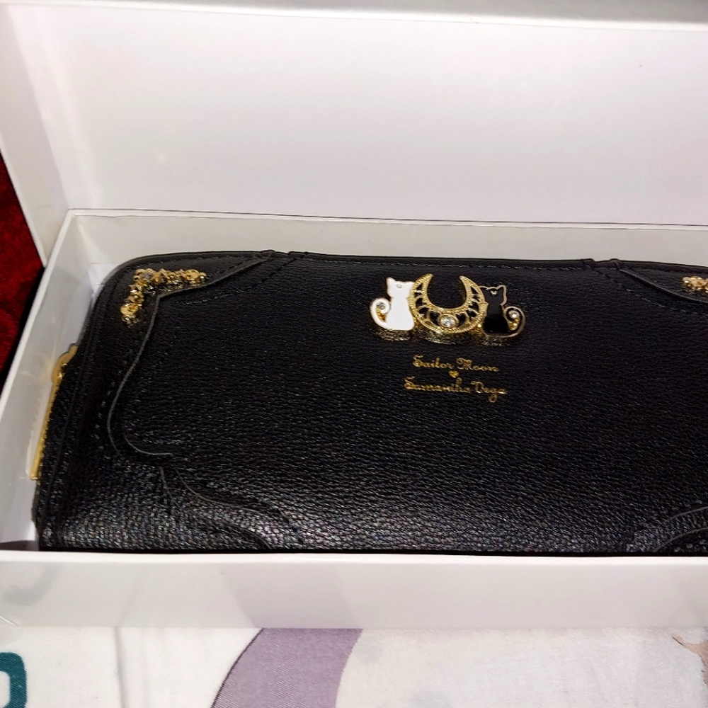 Sailor moon wallet